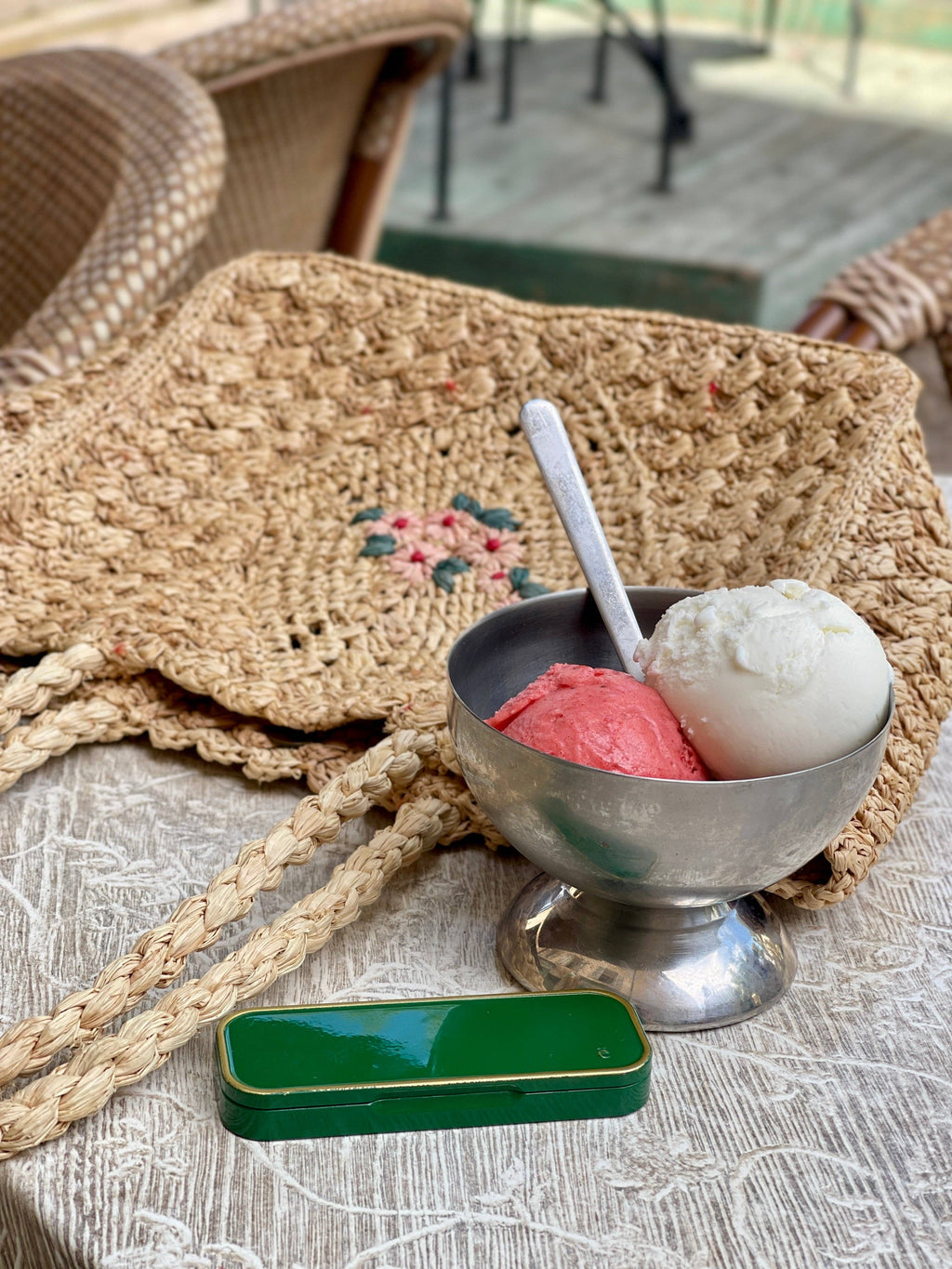 ēma fragrance Solid Perfume Pod – Vanilla