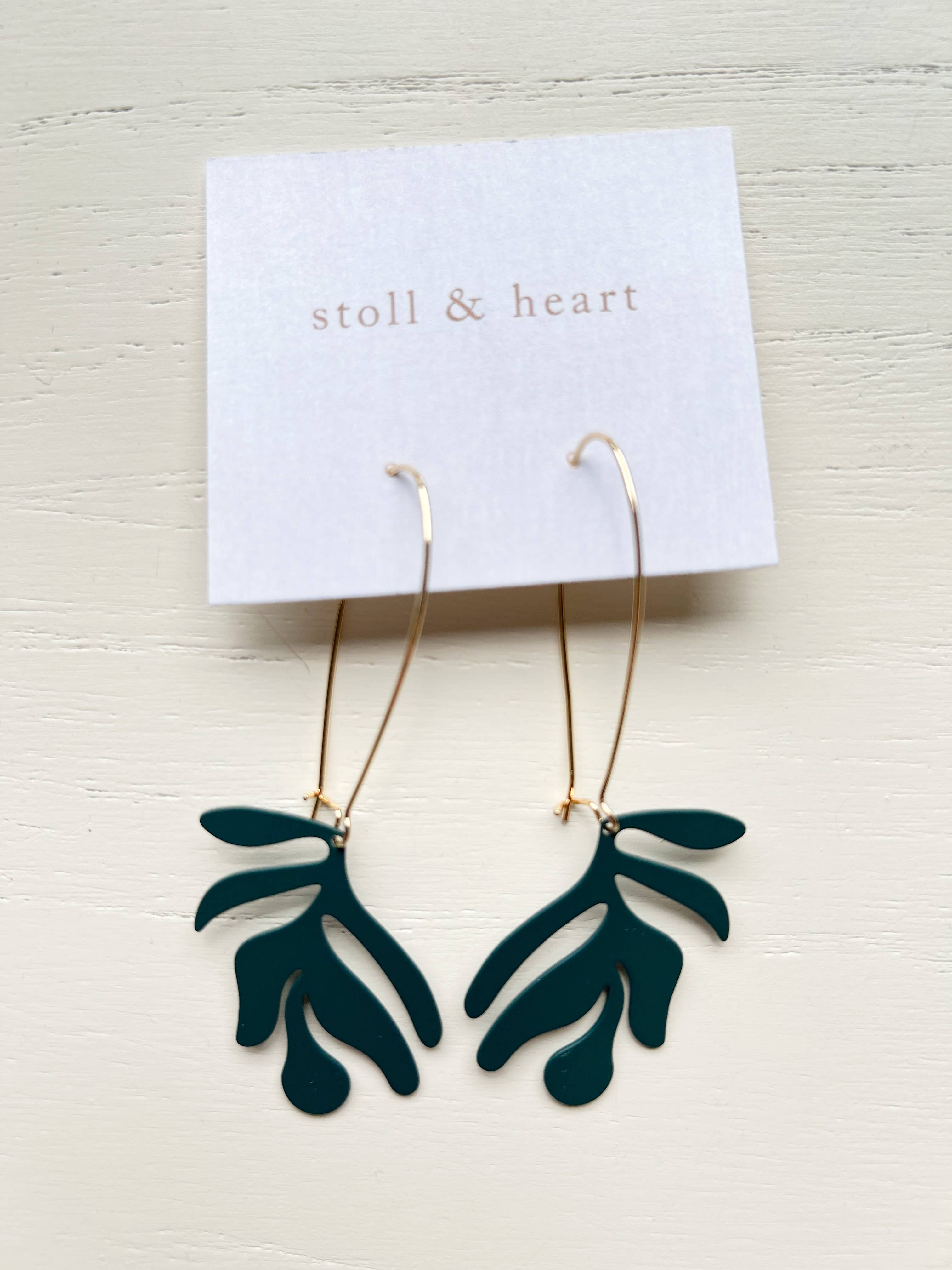 Stoll & Heart The Leaf Long Earrings - Dark Green
