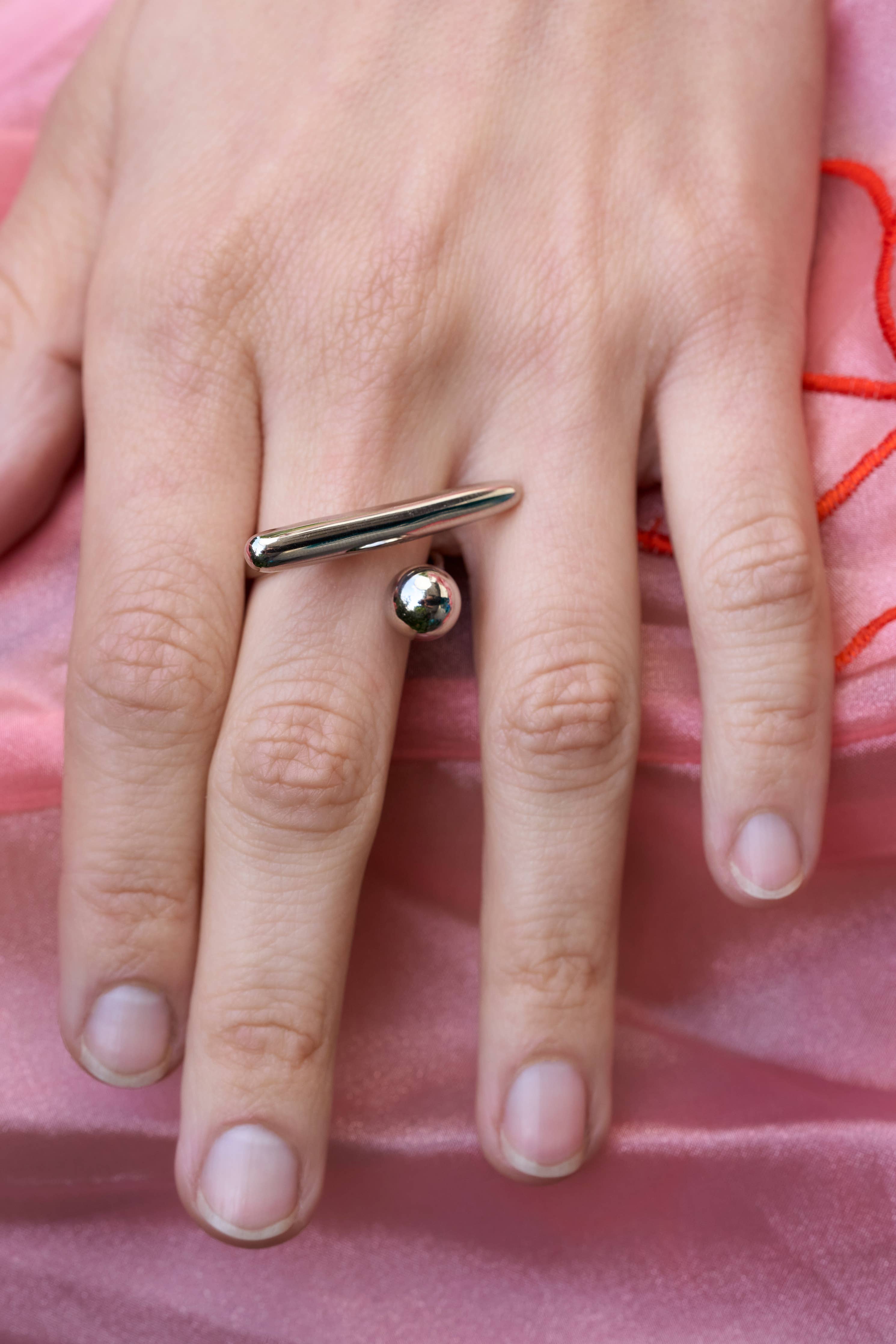 Peter and June - Balance Ring