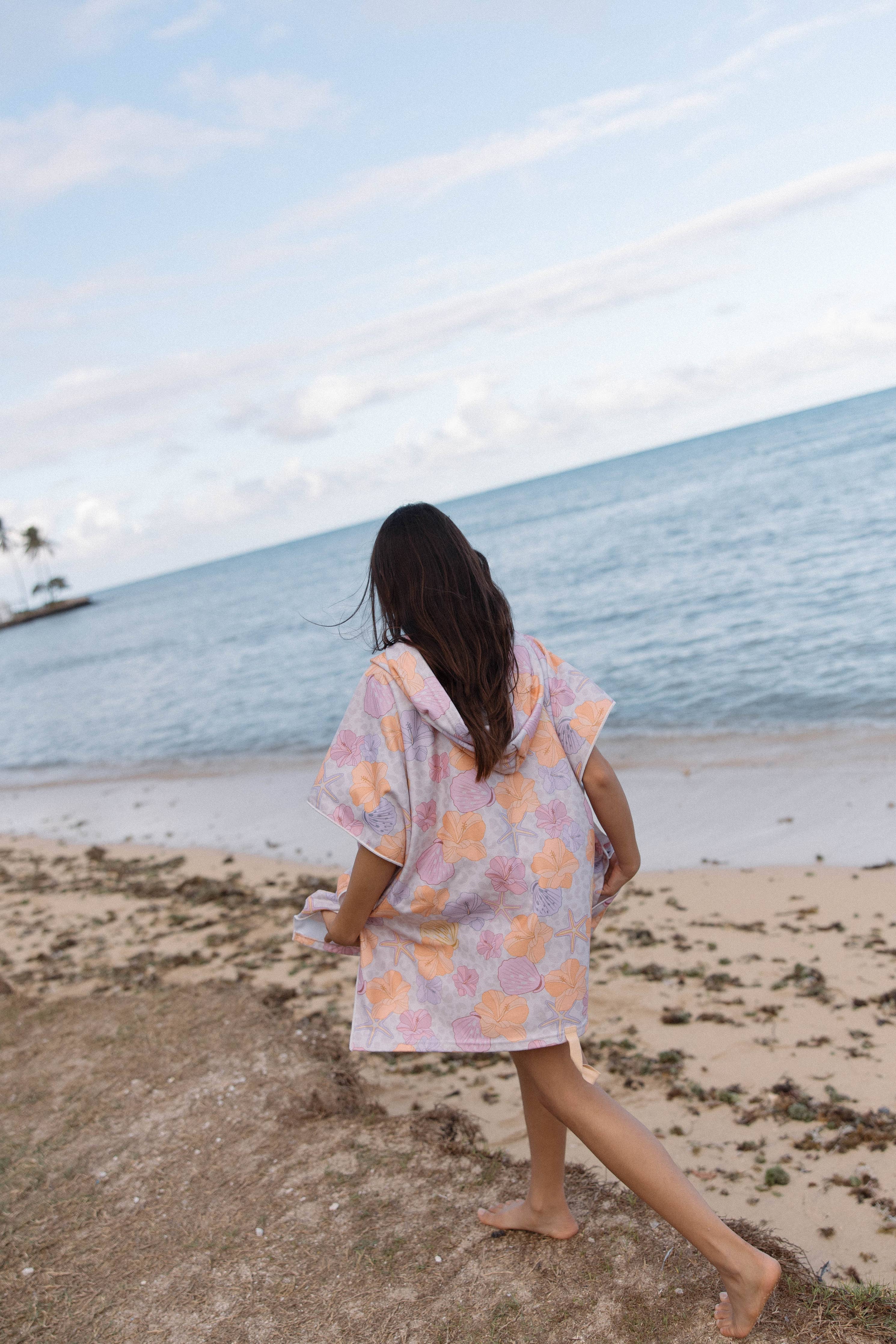 REIGN + Skye Roll Up Poncho Towel