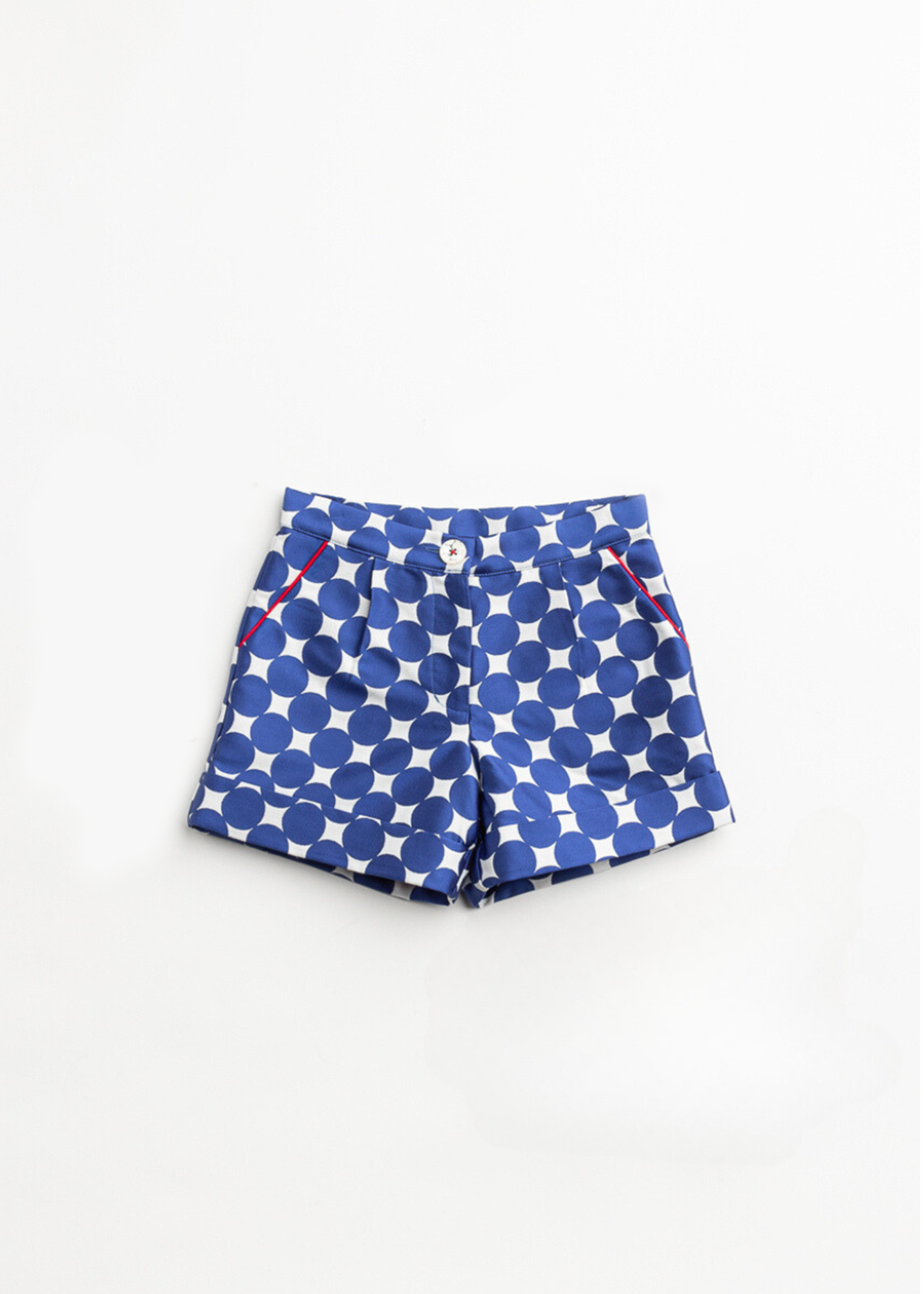 Finding Foxtale: Cruise Ship Shorts