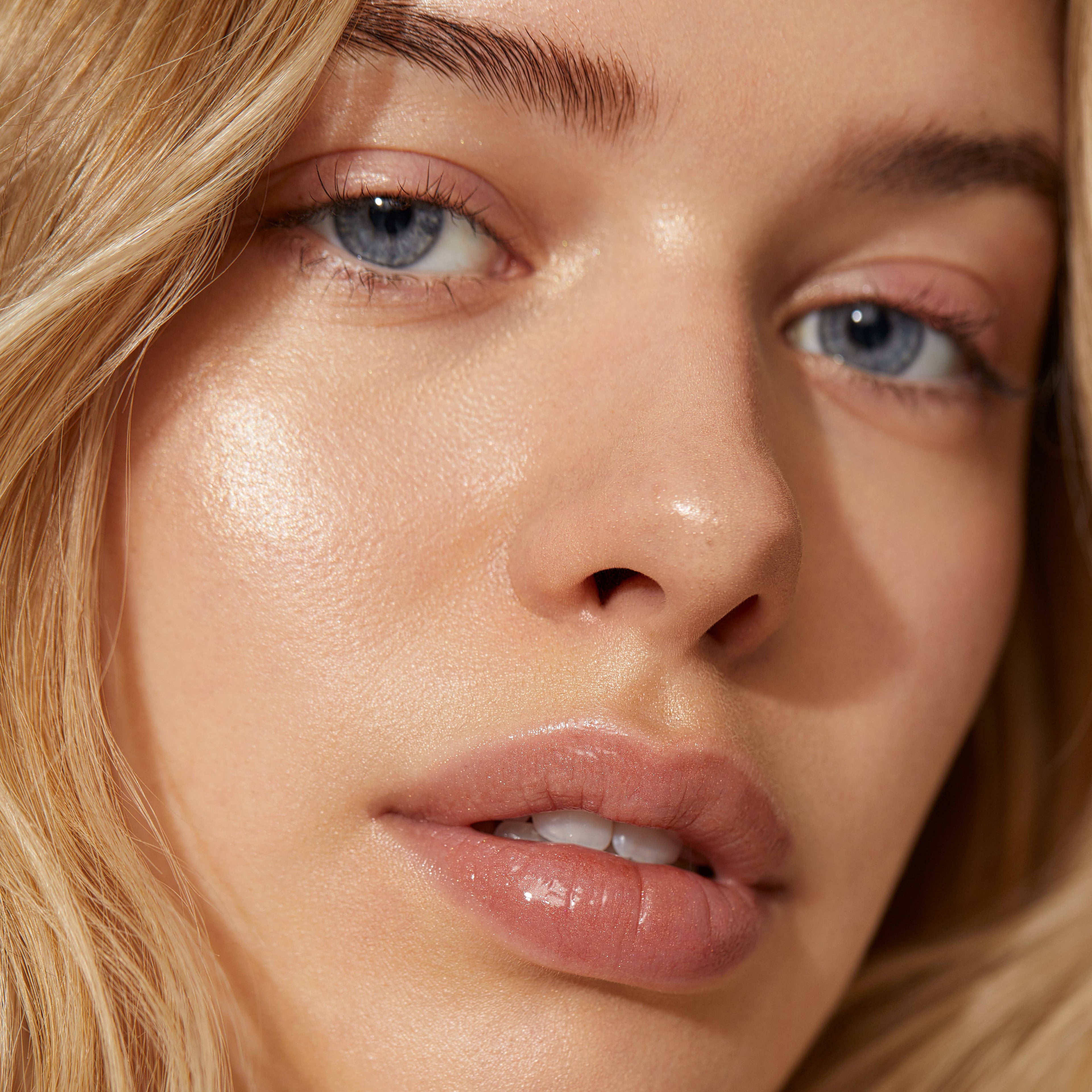 Minori Lip Gloss (Cozy Nude)