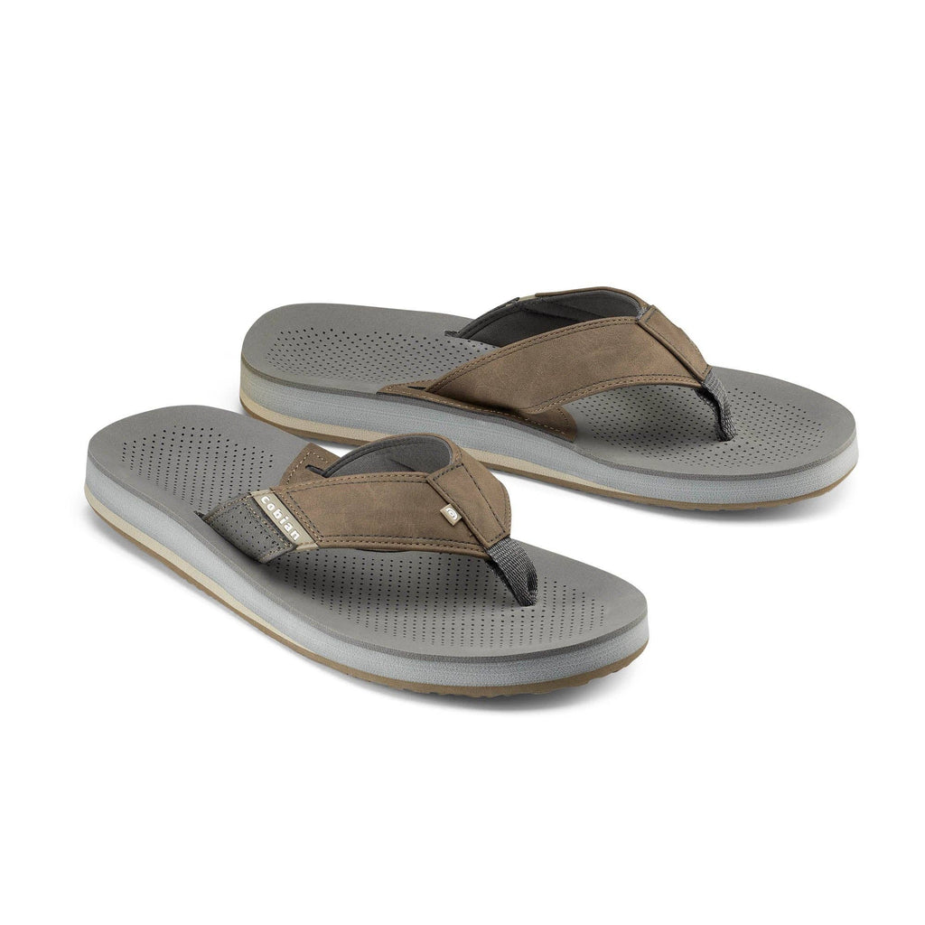 Cobian: Men's ARV 2 Flip Flop Sandal with Arch Support - Chocolate