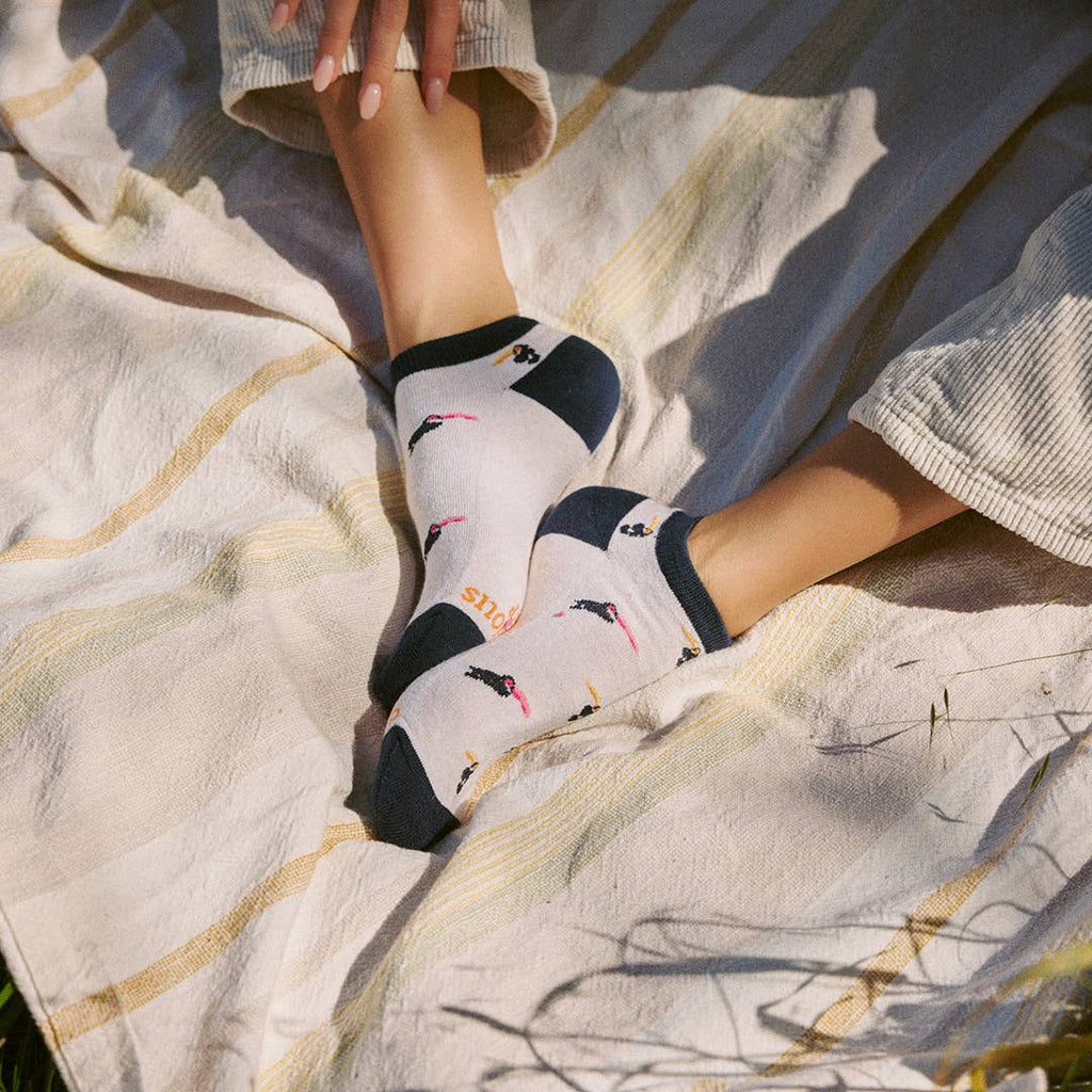 Conscious Step: Ankle Socks that Protect Toucans (White Toucans)