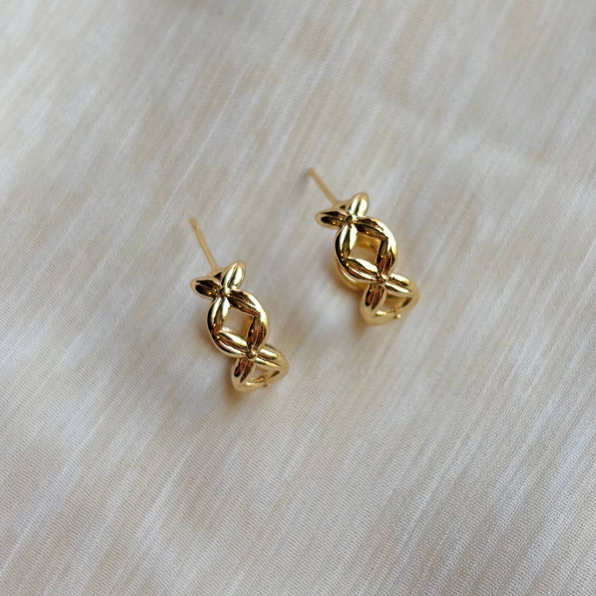 SALT by Sarah Curtis: Criss-Cross Hoop Earrings