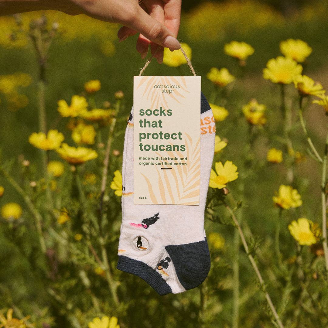 Conscious Step: Ankle Socks that Protect Toucans (White Toucans)