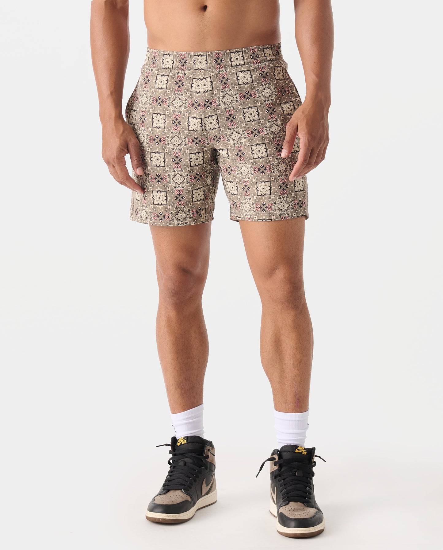 LEGENDS: Men's Bishop Short 7" with Liner
