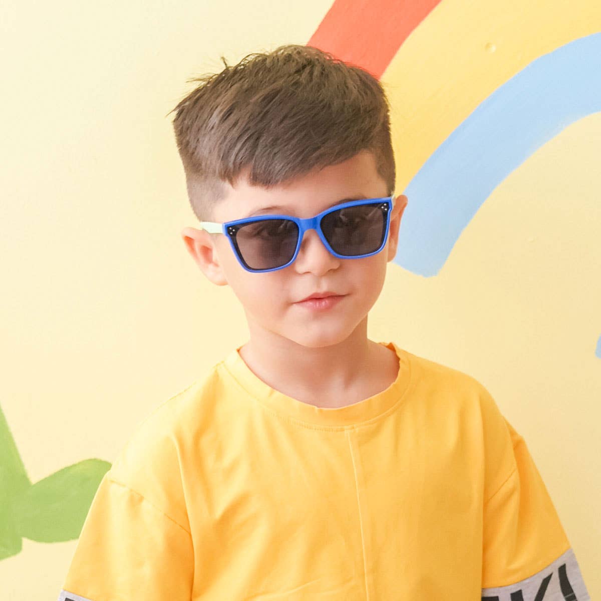 Little Sunnie: Avery Navigator Kids Sunglasses