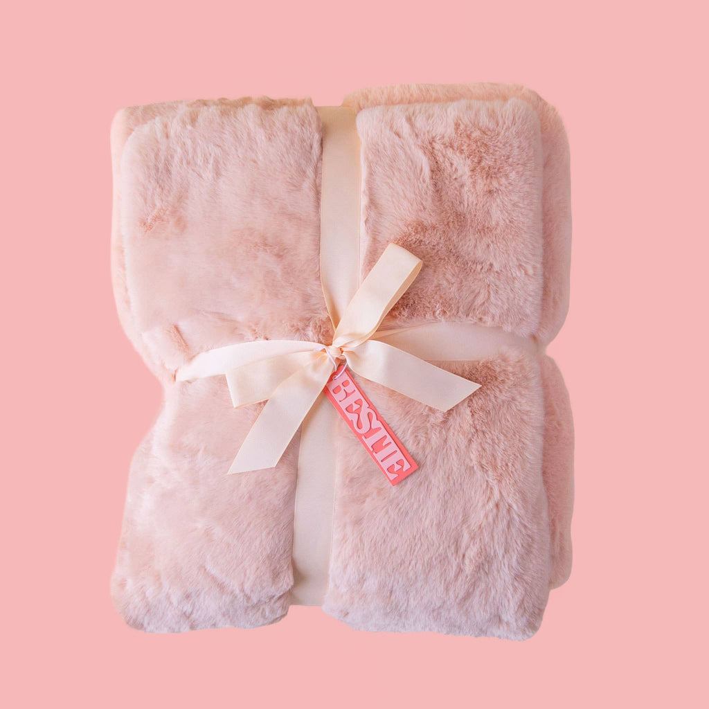 Sunshine Studios: Bestie Blanket Faux Fur - Blush