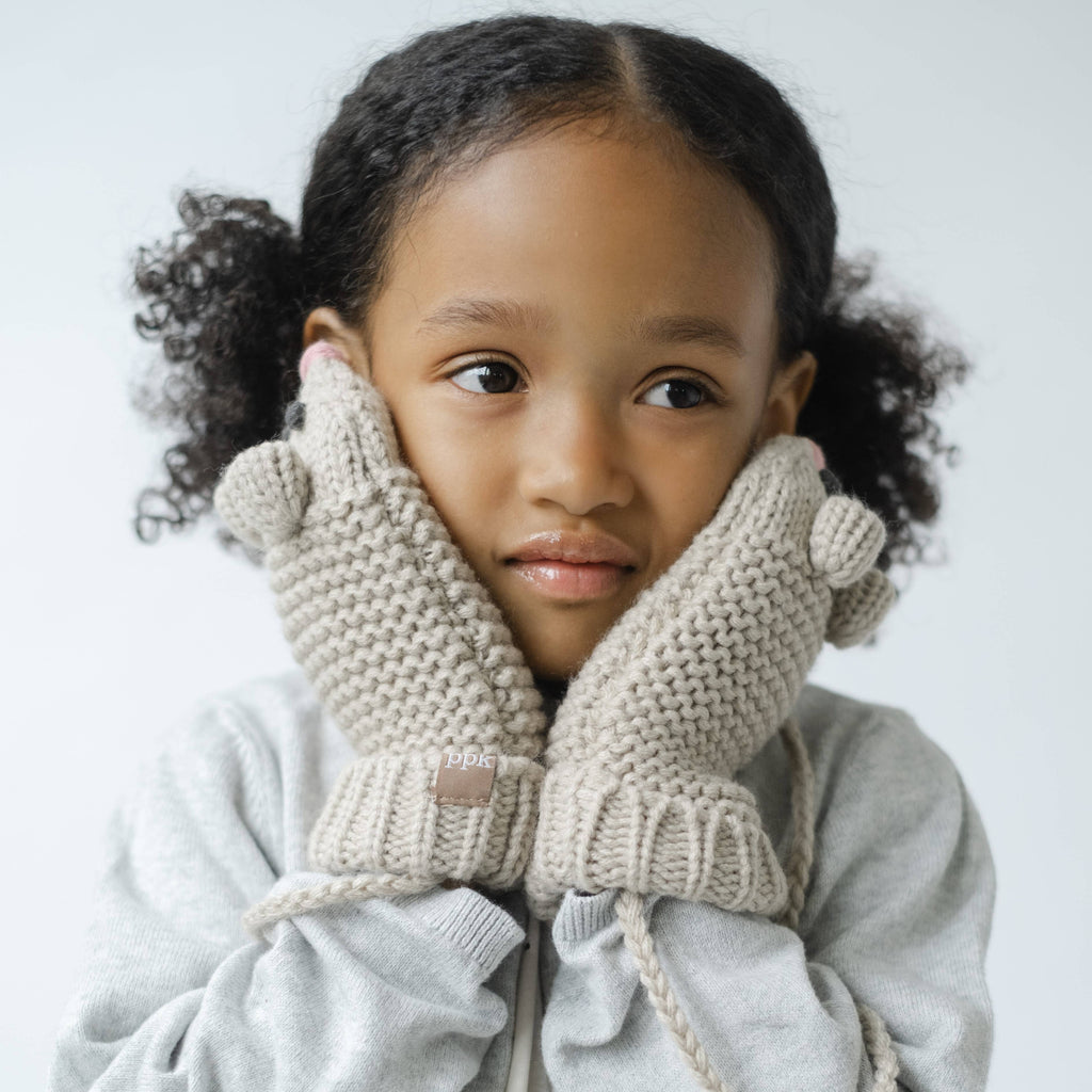 Peppercorn Kids: Knit Mouse Mittens - Oat Beige