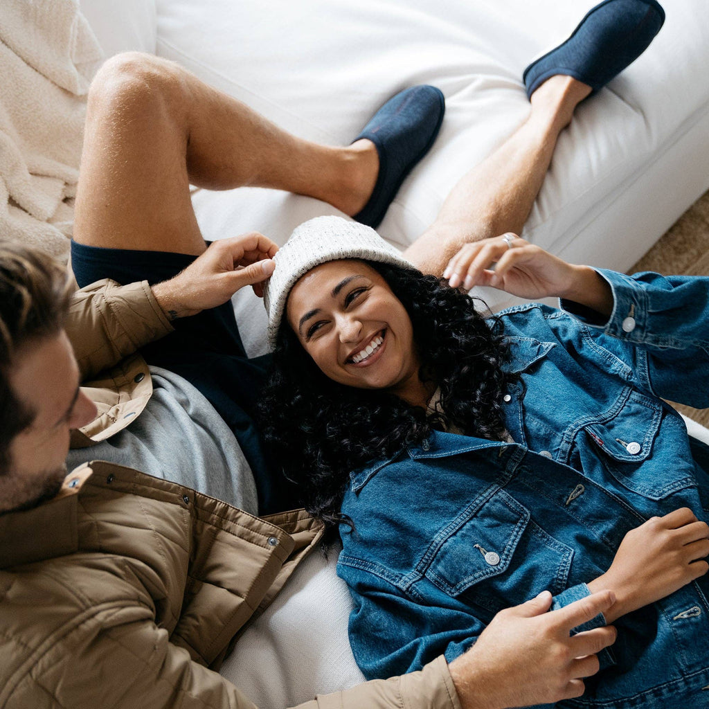 Cobian: Men's Dillon Slipper - Navy Warm and Fuzzy Slipper